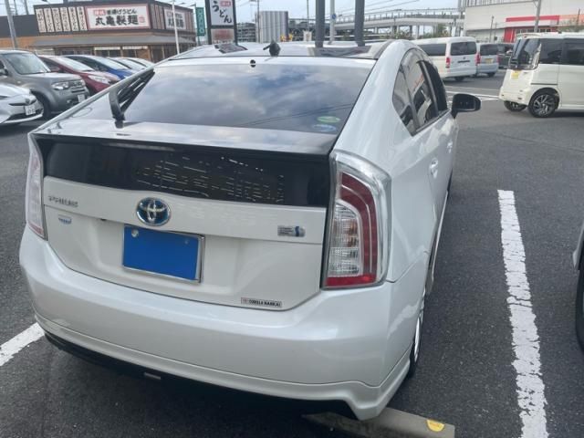 TOYOTA PRIUS 2013