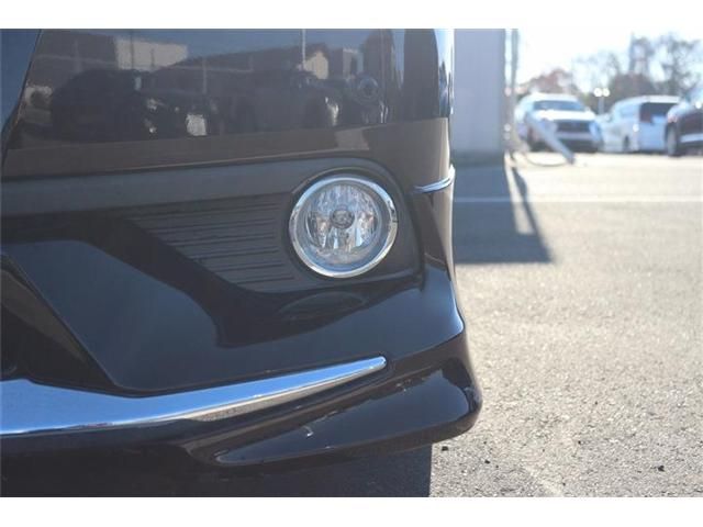 TOYOTA NOAH HYBRID 2014