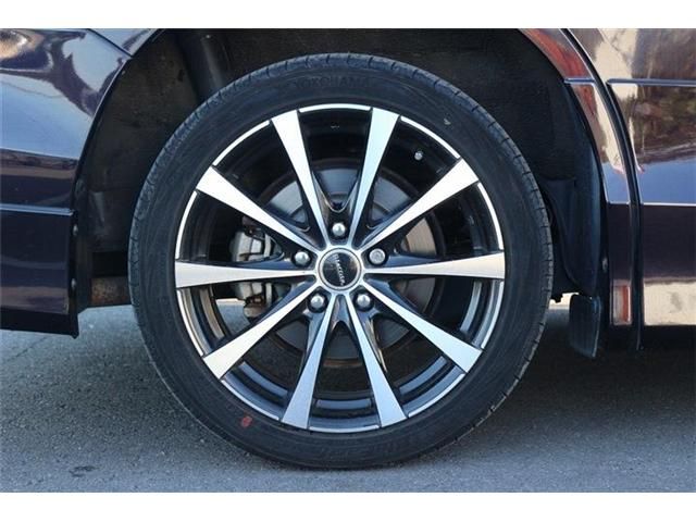 TOYOTA NOAH HYBRID 2014