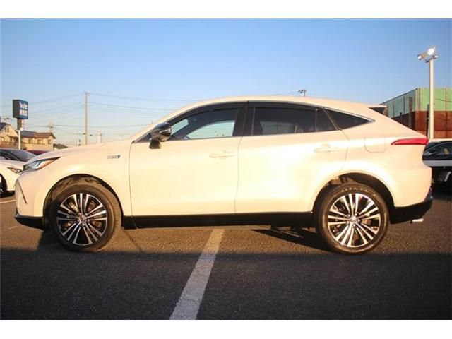 TOYOTA HARRIER PHEV 2023