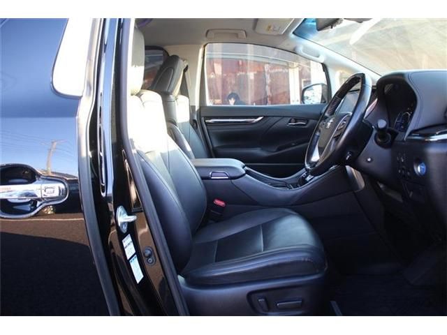 TOYOTA ALPHARD hybrid 4WD 2018