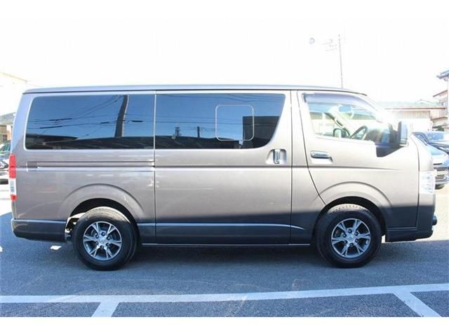 TOYOTA HIACE van 2WD 2020