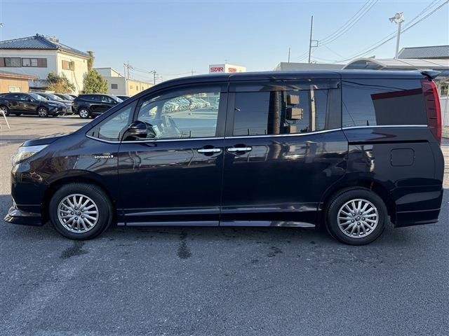 TOYOTA ESQUIRE HYBRID 2014