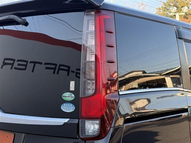 TOYOTA ESQUIRE HYBRID 2014