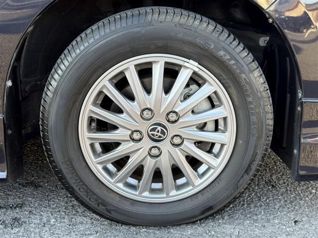 TOYOTA ESQUIRE HYBRID 2014