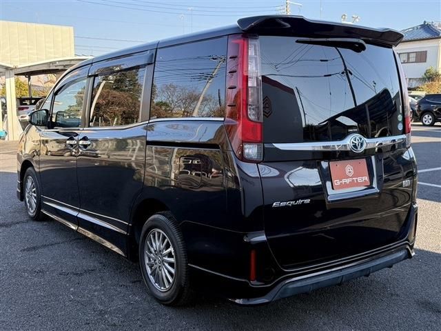 TOYOTA ESQUIRE HYBRID 2014