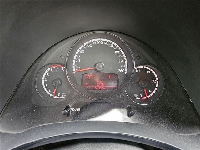 VOLKSWAGEN VOLKSWAGEN The BEETLE 2015