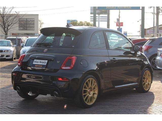 FIAT ABARTH 595 2021