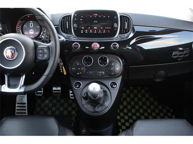 FIAT ABARTH 595 2021