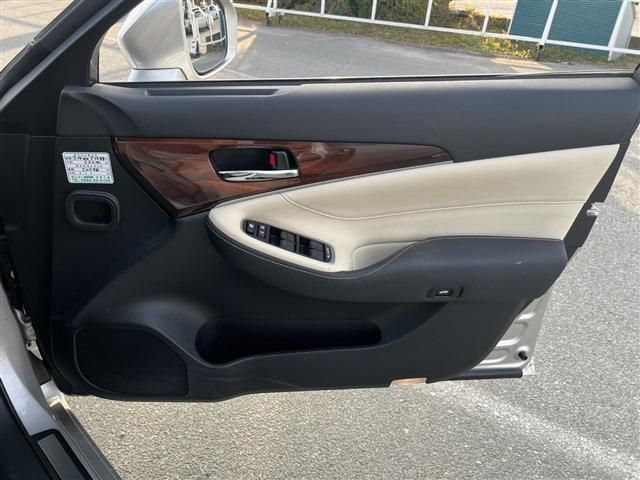 TOYOTA CROWN sedan 2014