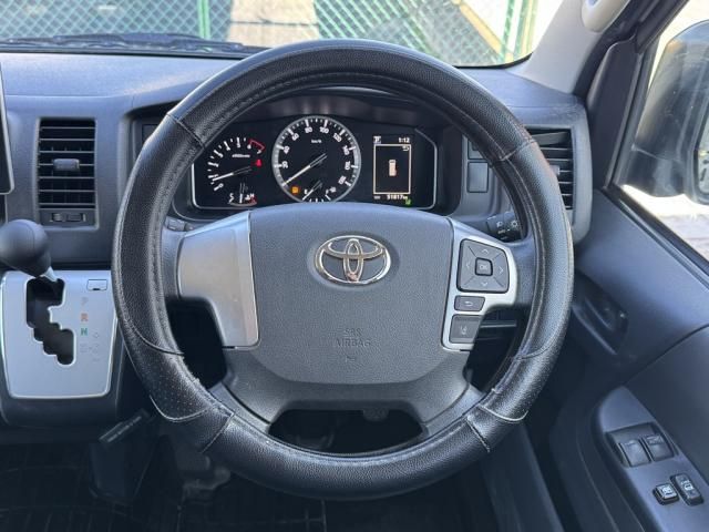 TOYOTA HIACE van 2WD 2021