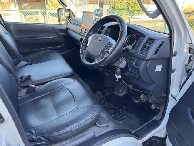 TOYOTA HIACE van 2WD 2021