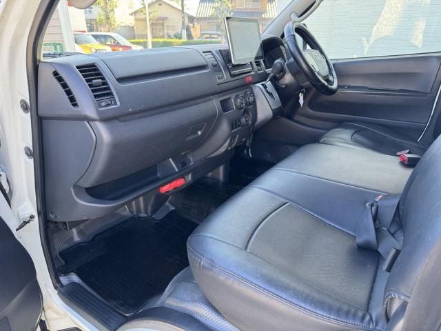 TOYOTA HIACE van 2WD 2021