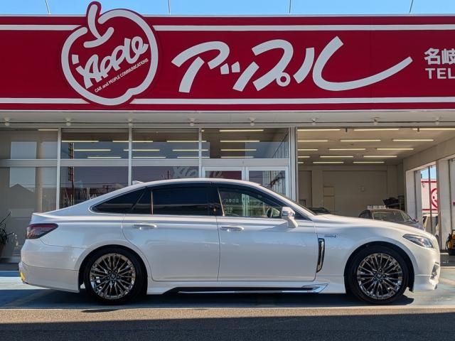 TOYOTA CROWN sedan hybrid 2021