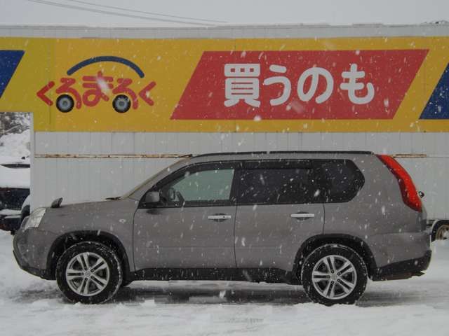NISSAN X-TRAIL 4WD 2010