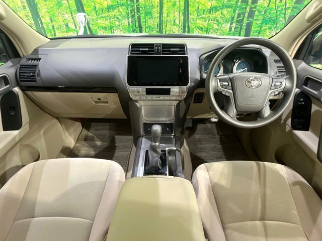 TOYOTA LANDCRUISER PRADO 2022