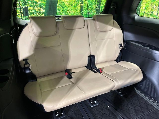 TOYOTA ESTIMA HYBRID 4WD 2017