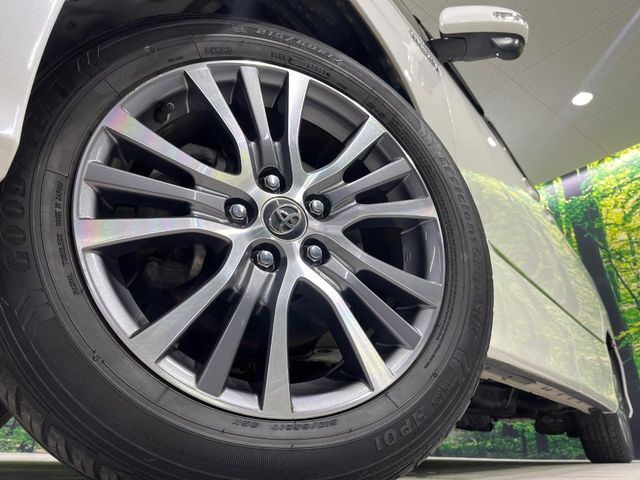 TOYOTA ESTIMA HYBRID 4WD 2017