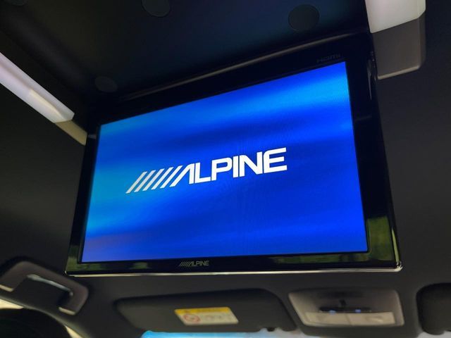 TOYOTA HARRIER 4WD 2015