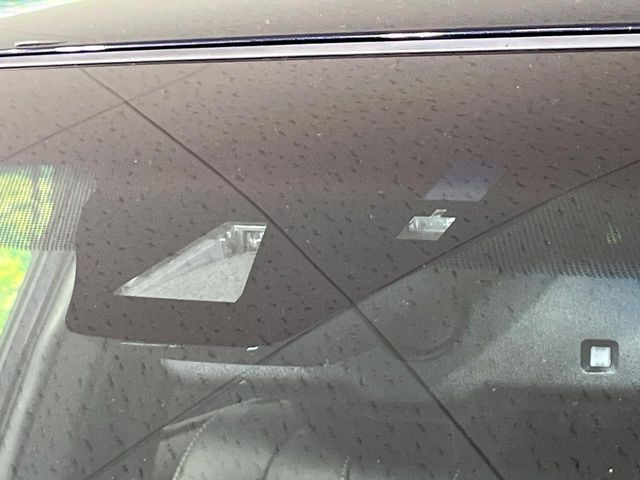 TOYOTA HARRIER 4WD 2015