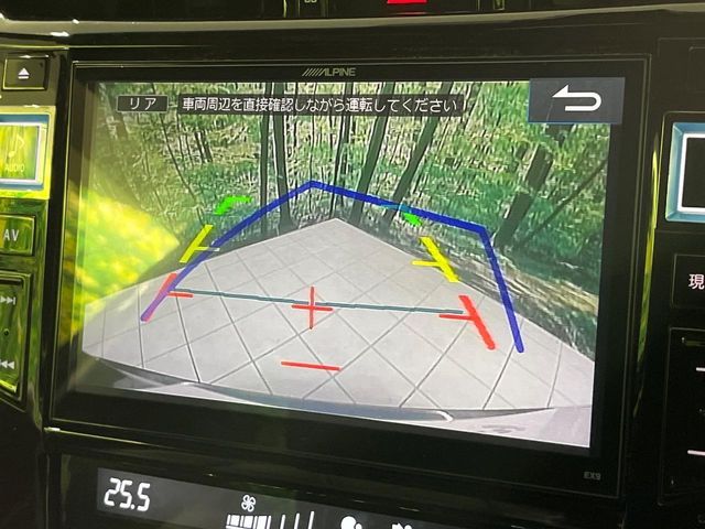 TOYOTA HARRIER 4WD 2015