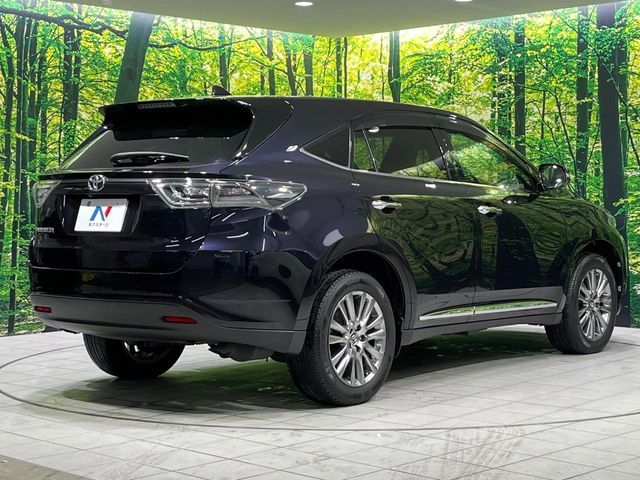 TOYOTA HARRIER 4WD 2015