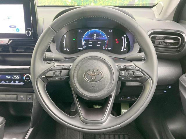 TOYOTA YARIS CROSS 2025