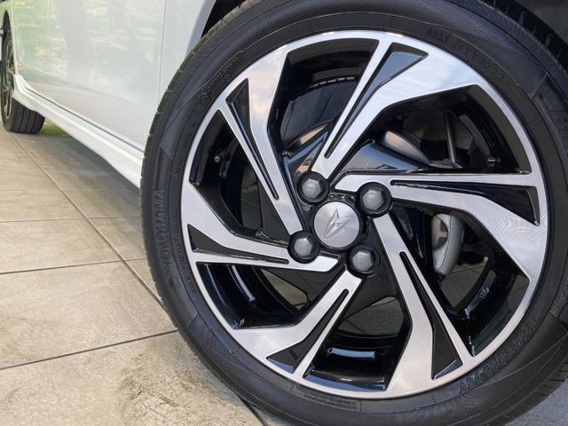 DAIHATSU TANTO CUSTOM 2019