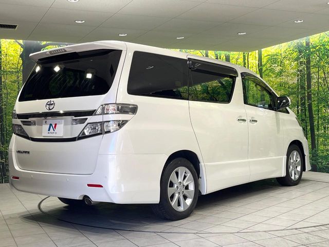 TOYOTA VELLFIRE 2013