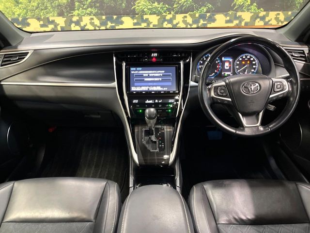 TOYOTA HARRIER 2WD 2017