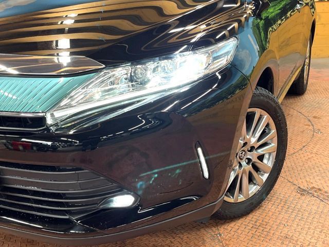 TOYOTA HARRIER 2WD 2017