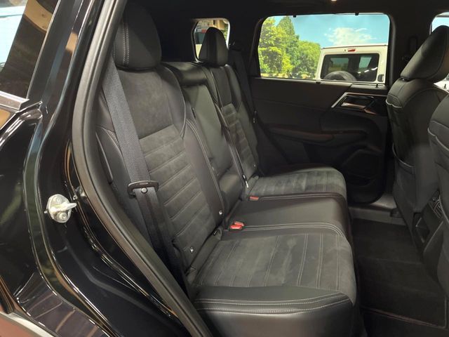 MITSUBISHI OUTLANDER PHEV 2023