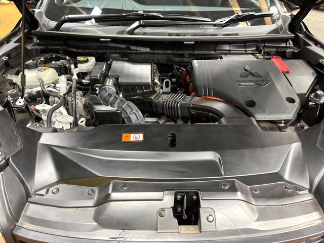 MITSUBISHI OUTLANDER PHEV 2023