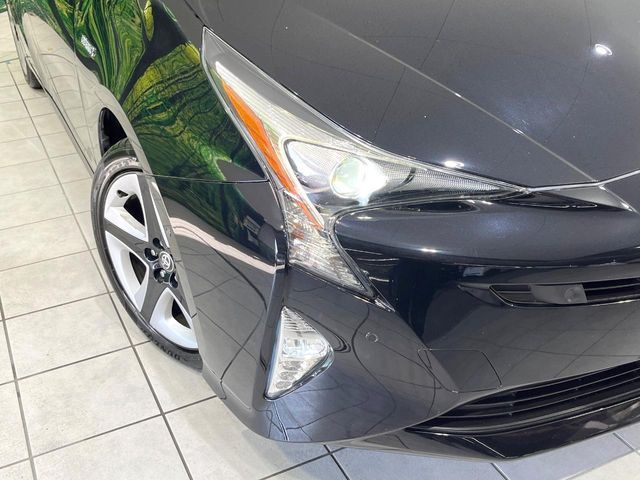 TOYOTA PRIUS 2017