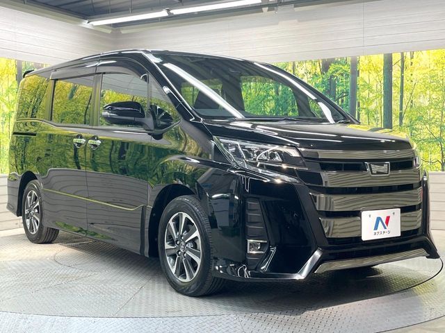 TOYOTA NOAH 2018