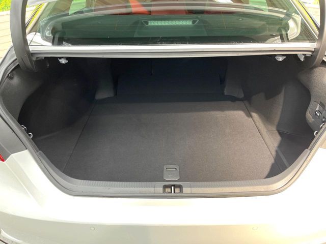 TOYOTA CAMRY HYBRID 2020