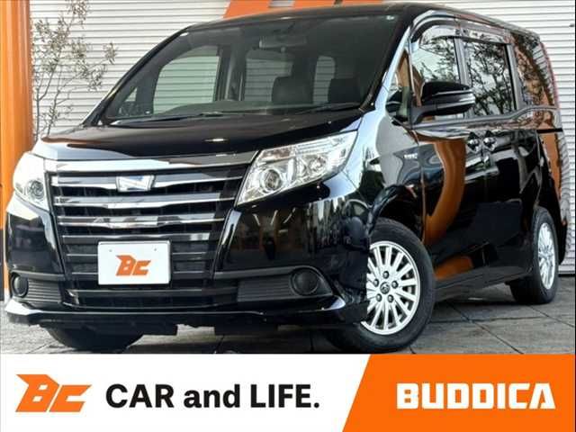 TOYOTA NOAH 2015