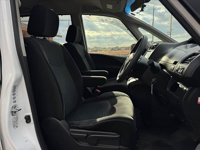 NISSAN SERENA  WG 2014