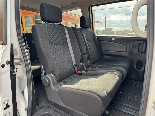 NISSAN SERENA  WG 2014