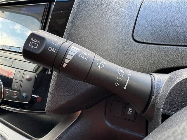 NISSAN SERENA  WG 2014