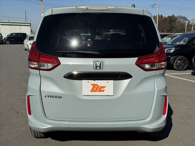 HONDA FREED 2023