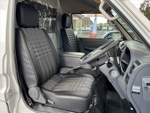 MAZDA BONGO van 1.15t 2WD 2017