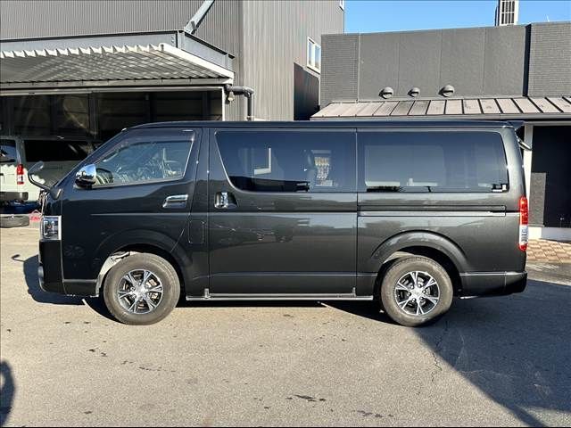 TOYOTA HIACE van 2WD 2019