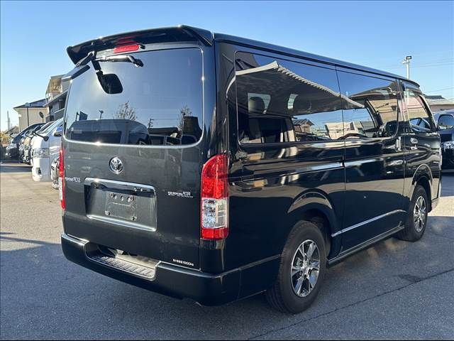 TOYOTA HIACE van 2WD 2019