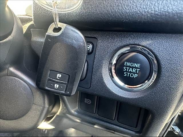 TOYOTA HIACE van 2WD 2019