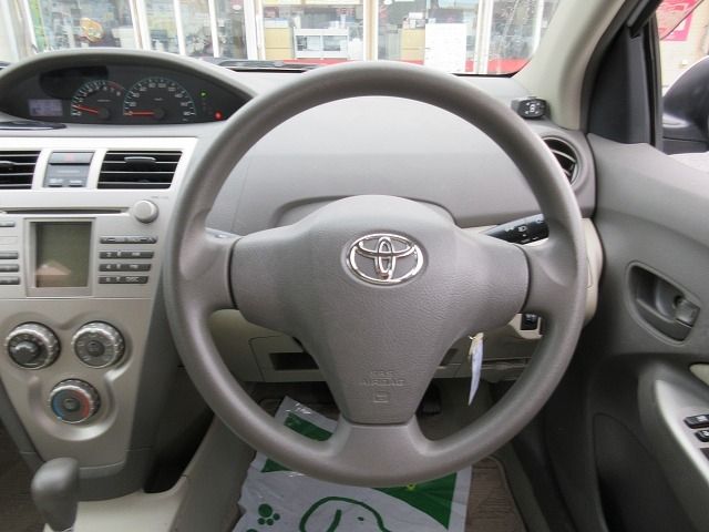 TOYOTA BELTA 2010