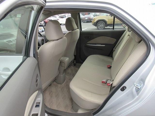 TOYOTA BELTA 2010
