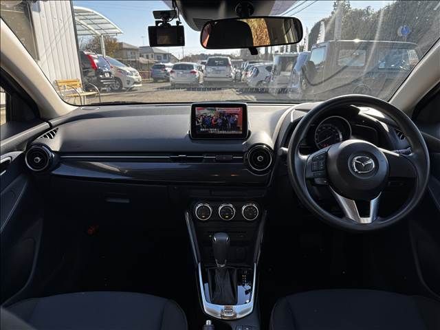 MAZDA DEMIO 4WD 2015