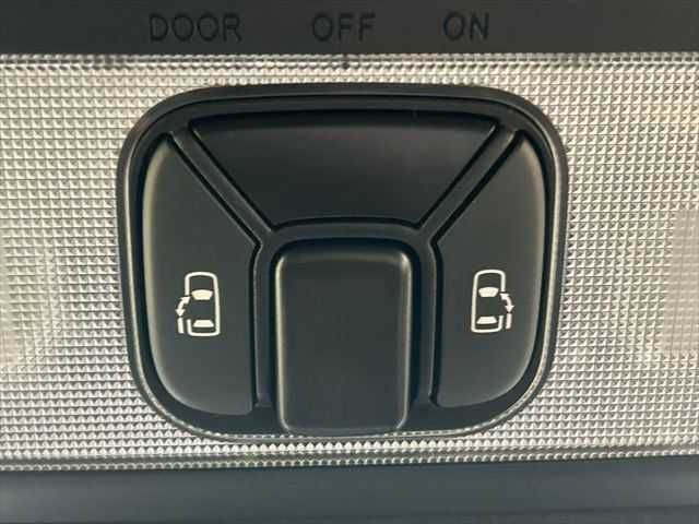 TOYOTA ESTIMA HYBRID 4WD 2016