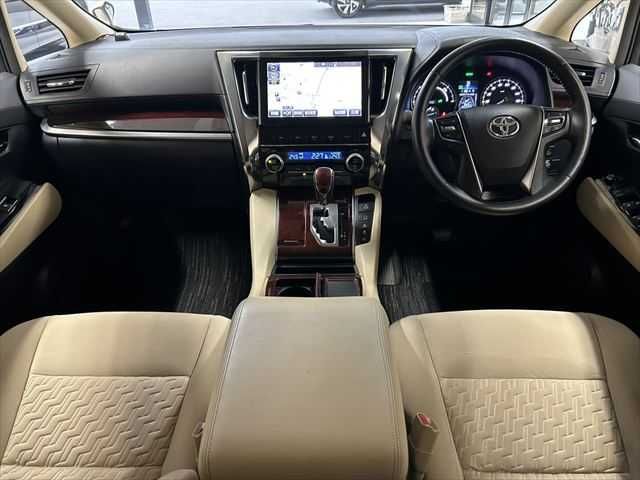 TOYOTA ALPHARD hybrid 4WD 2015
